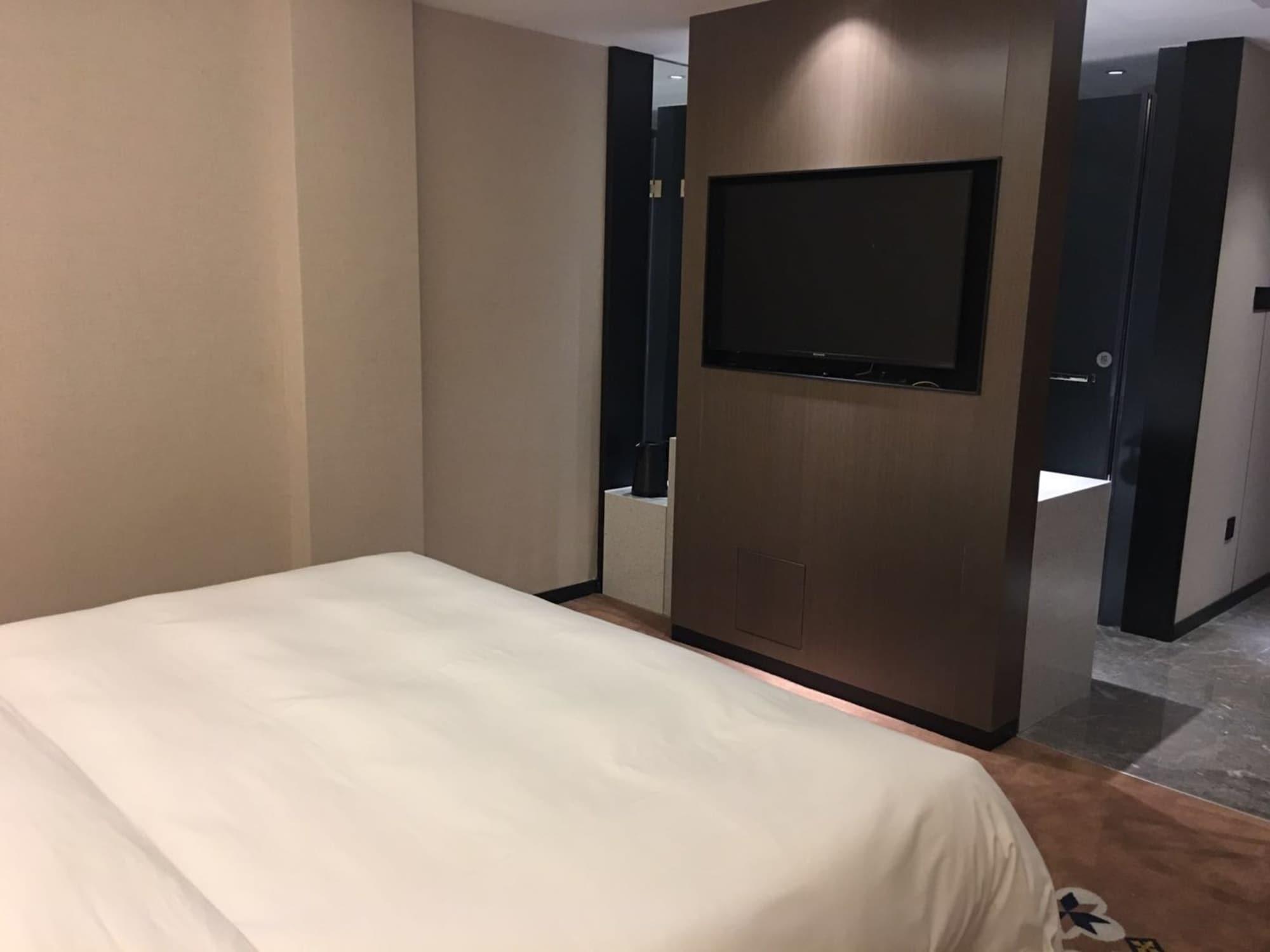 Paco Hotel Dongpu Guanghzou -Free Shuttle Bus For Canton Fair Exteriör bild