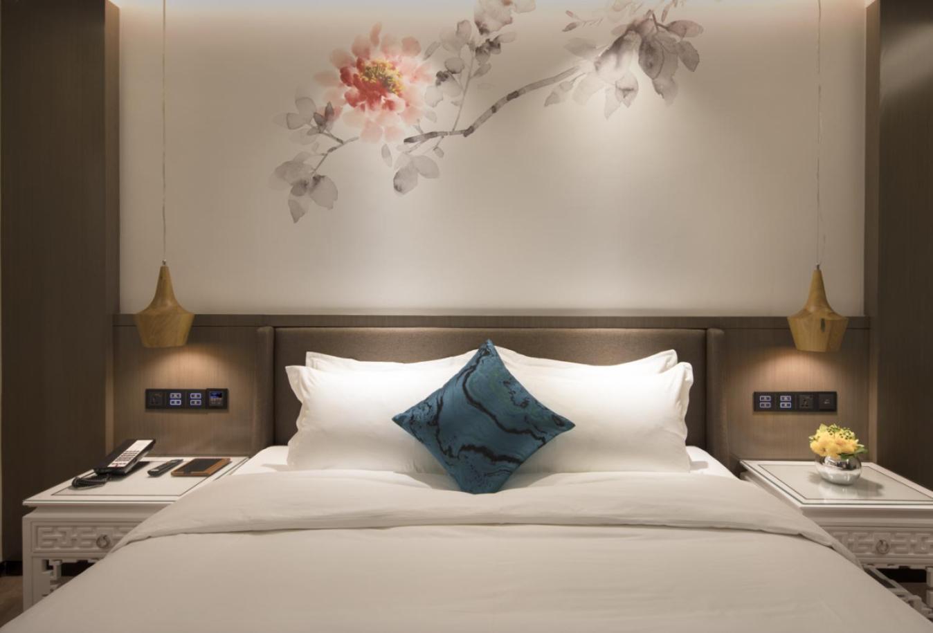 Paco Hotel Dongpu Guanghzou -Free Shuttle Bus For Canton Fair Exteriör bild