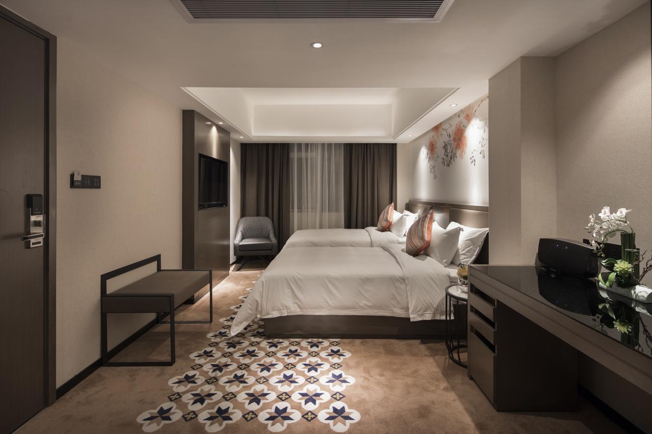 Paco Hotel Dongpu Guanghzou -Free Shuttle Bus For Canton Fair Exteriör bild